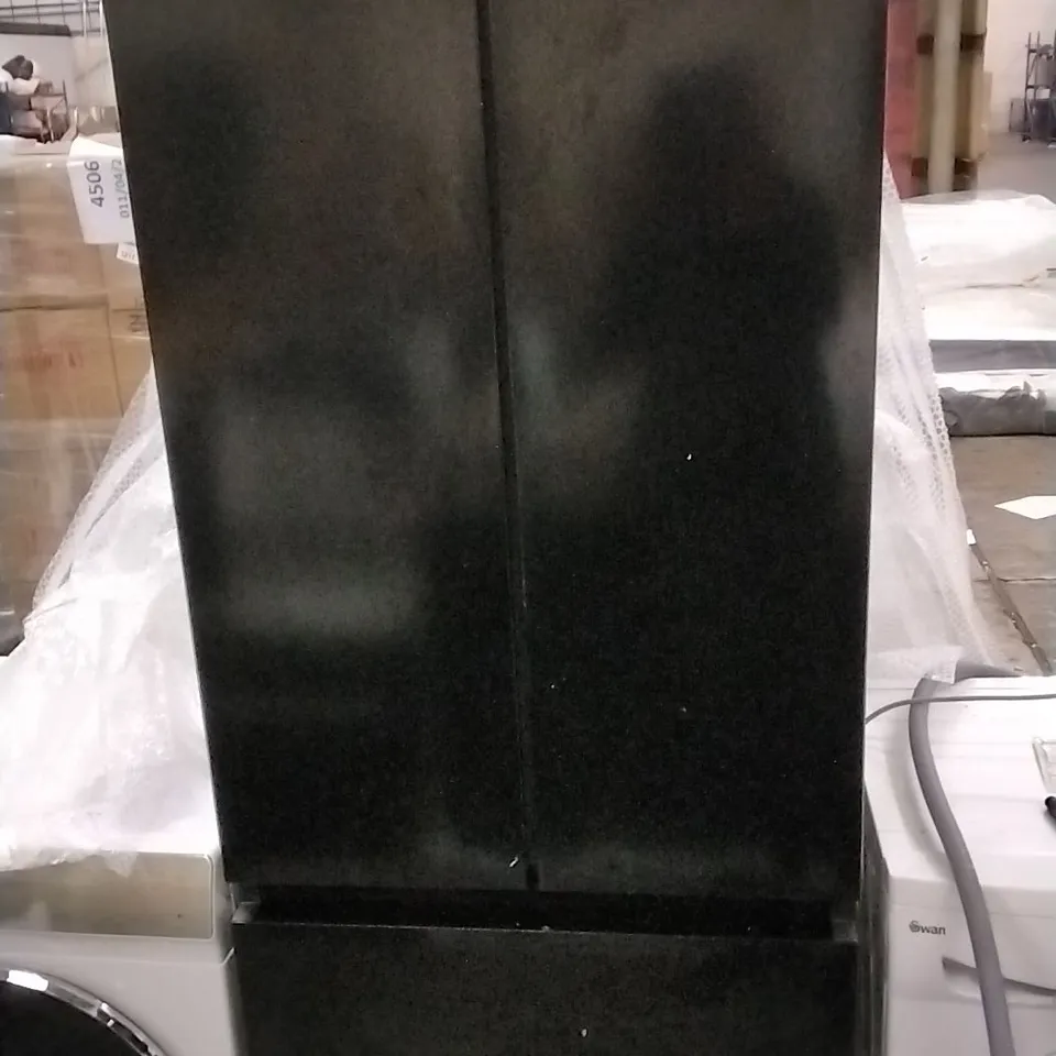 GRADE 1 HISENSE TALL FRIDGE BLACK 70cm RF632N4BBF