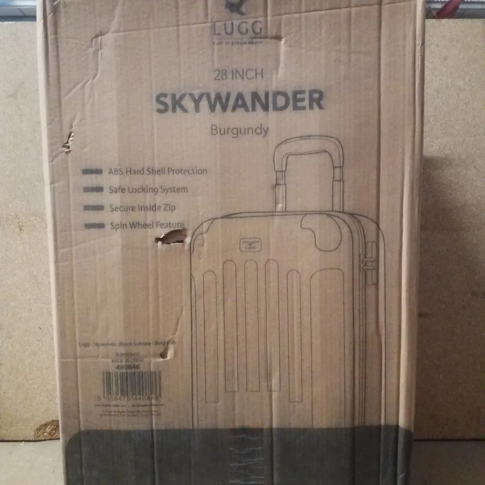 BOXED LUGG SKYWANDER 28" SUITCASE - BURGUNDY 