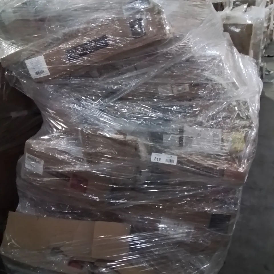 PALLET CONTAINING VARIOUS ASSORTED BOXED ITEMS TO INCLUDE: BOXED FURNITURE, JEWELLERY CABINET, SIDE TABLES ECT.