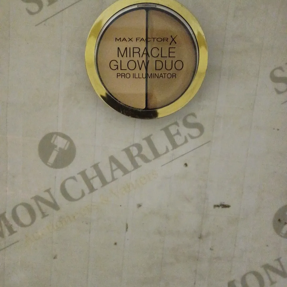 LOT OF 9 MAX FACTOR MIRACLE GLOW DUO