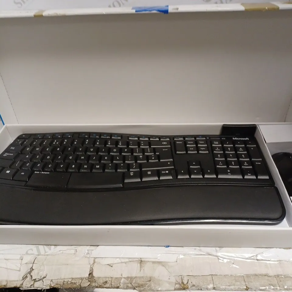 MICROSOFT SCULPT COMFORT DESKTOP KEYBOARD SET