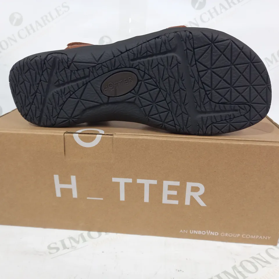 BOXED PAIR OF HOTTER YUKON LEATHER OPEN TOE SANDALS IN BROWN UK SIZE 6.5