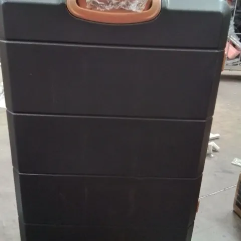 LUGG TRAVEL SUITCASE BLACK AND BROWN 