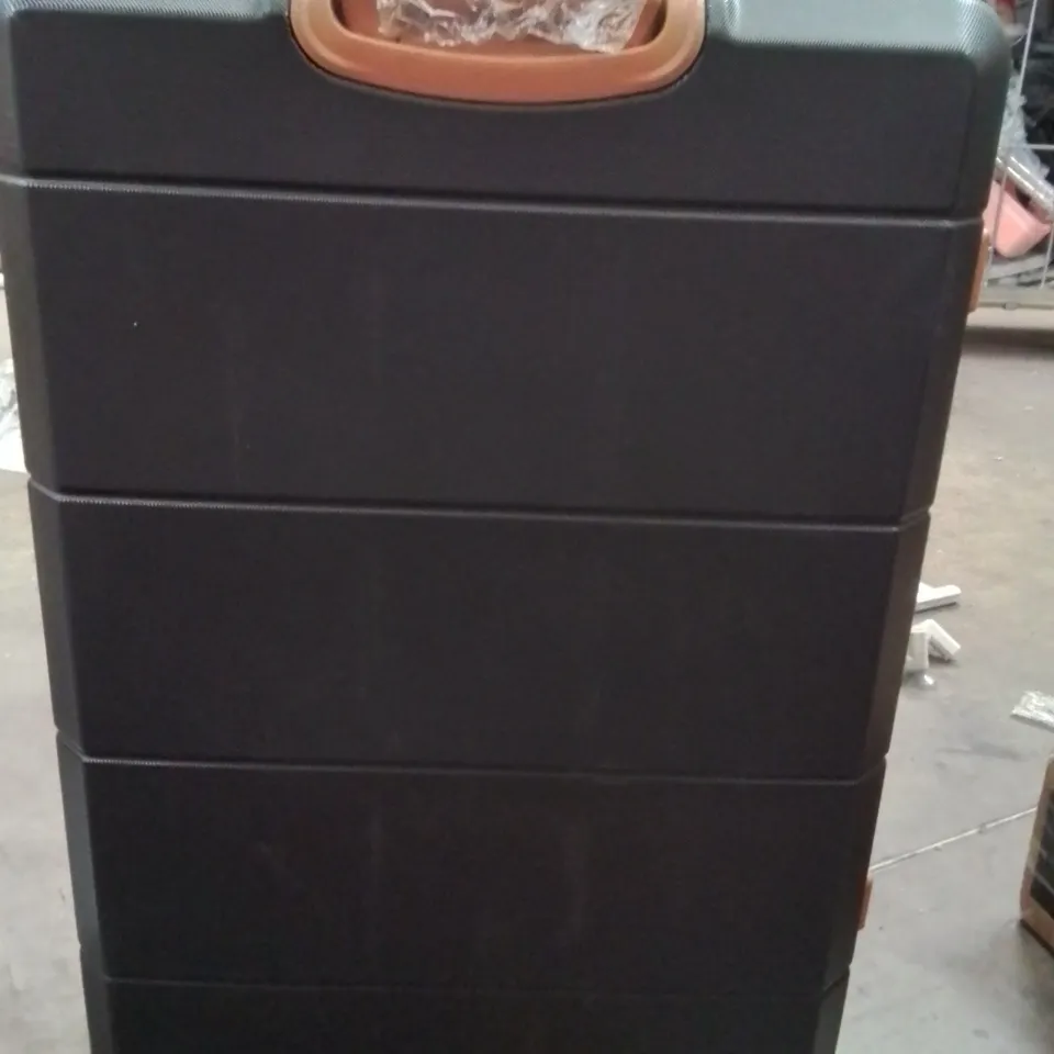 LUGG TRAVEL SUITCASE BLACK AND BROWN 