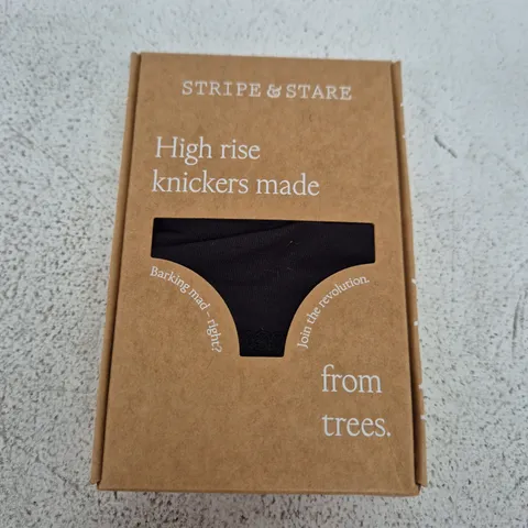 STRIPE & STARE KNICKERS – BLACK, UK S