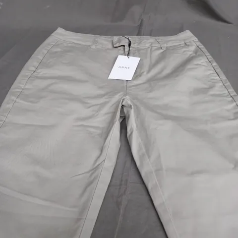 ARNE TAILORED CHINO TROUSER IN STONE - 32R