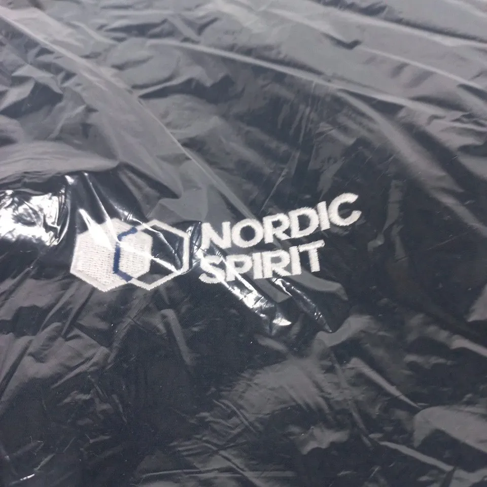 NORDIC SPIRIT JACKET – NAVY, LARGE (R901M) 2024