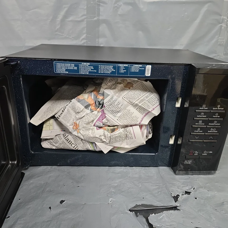 BOXED SAMSUNG MS23K3513AK/EU SOLO 23L MICRCOWAVE OVEN - COLLECTION ONLY