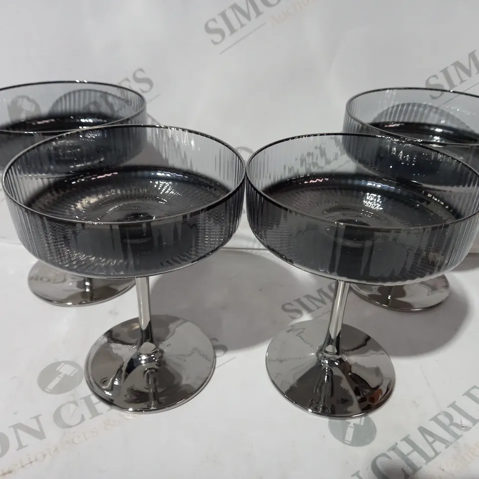 BUNDLEBERRY BY AMANDA HOLDEN SET OF 4 FLUTED COUPE CHAMPAGNE GLASSES