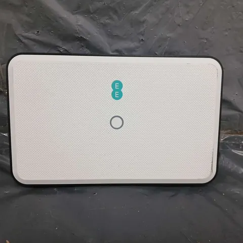 EE WIFI ROUTER 