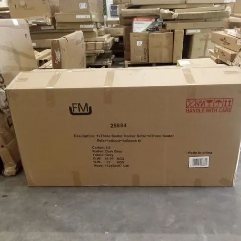 BOXED FM RATTAN OUTDOOR GARDEN FURNITURE (1 BOX)