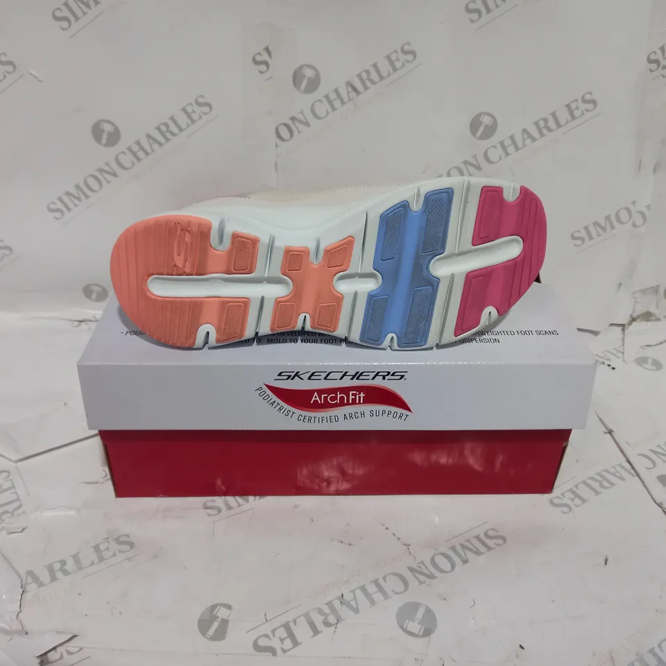 BOXED SKECHERS ARCH FIT TRAINERS SIZE 6 ( 2 LEFT FEET - DIFFERENT SIZES )