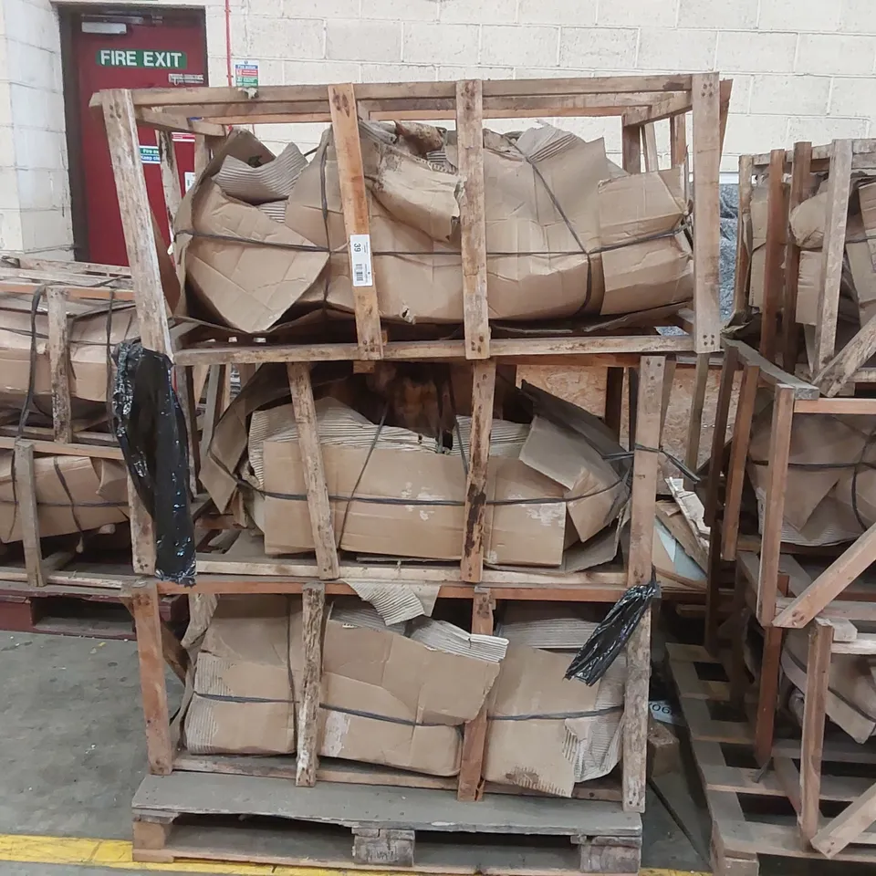 PALLET CONTAINING 3 HOMESDIRECT365 TEAK ROOT DRIFT COFFEE TABLE BASES