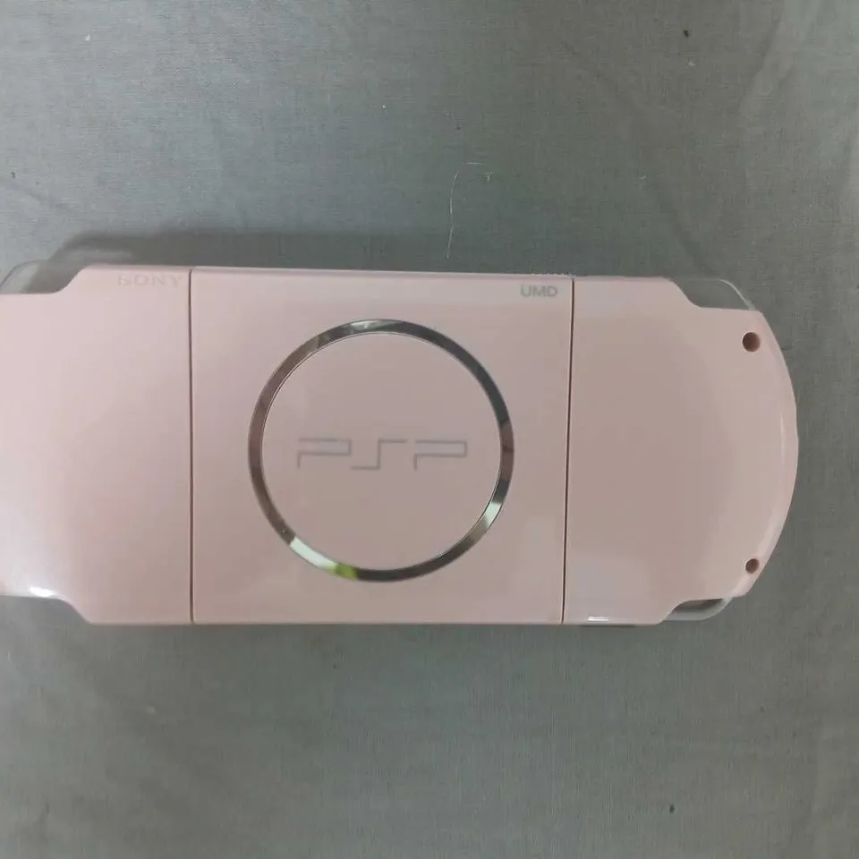 SONY PSP PORTABLE GAMING CONSOLE (PINK/WHITE) – UMD DRIVE