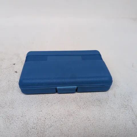BLUE PLASTIC TOOL CASE WITH DRILL BIT & SCREWDRIVER BIT SET