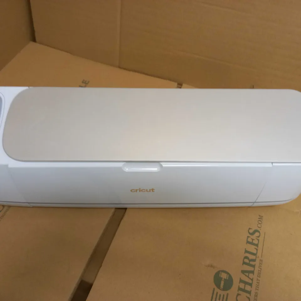CRICUT MAKER 3 