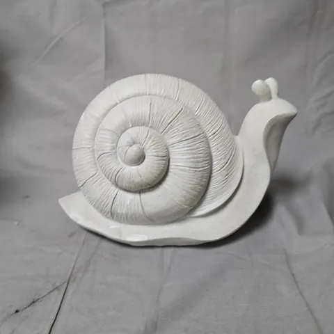 DECORATIVE SNAIL GARDEN SCULPTURE