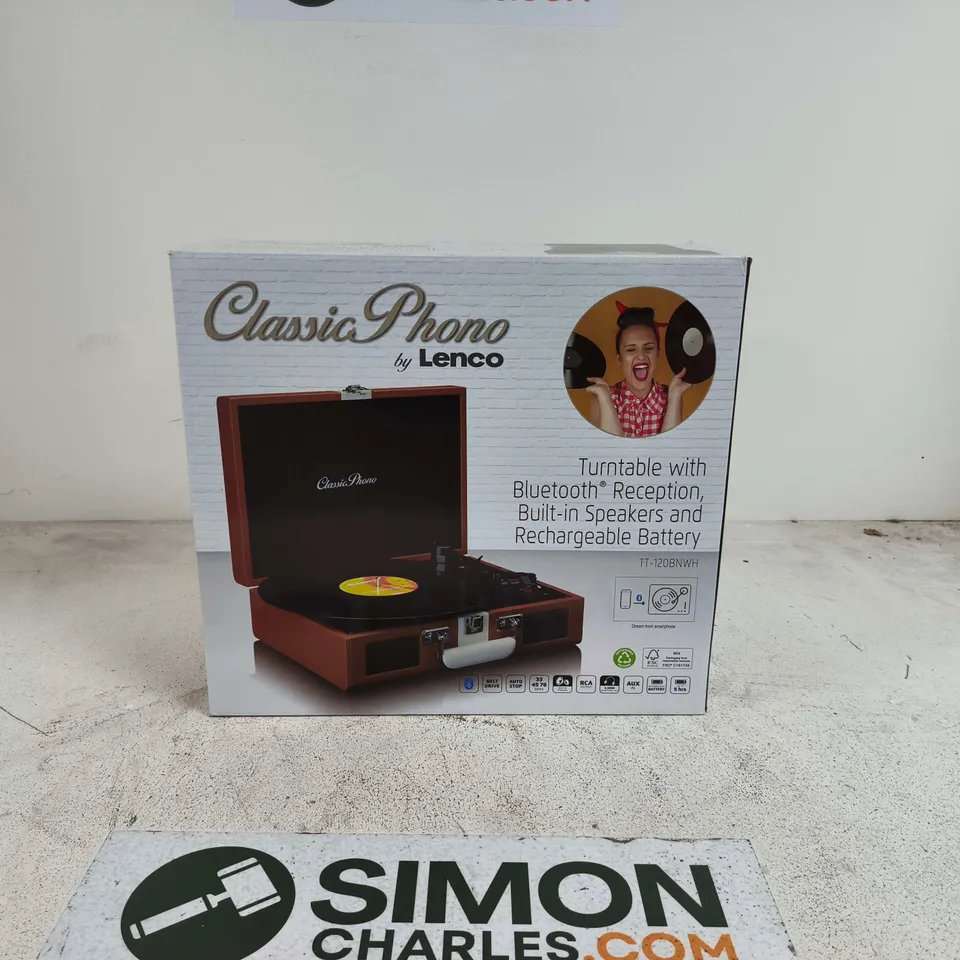 BOXED CLASSIC PHONO BY LENCO TURNTABLE WITH BLUETOOTH RECEPTION TT-120BNWH