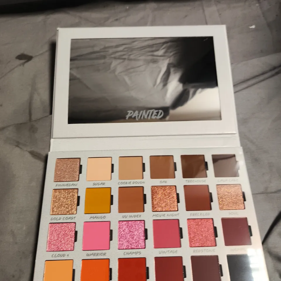 Painted Basic Canvas Eyeshadow Palette – 24 Shades