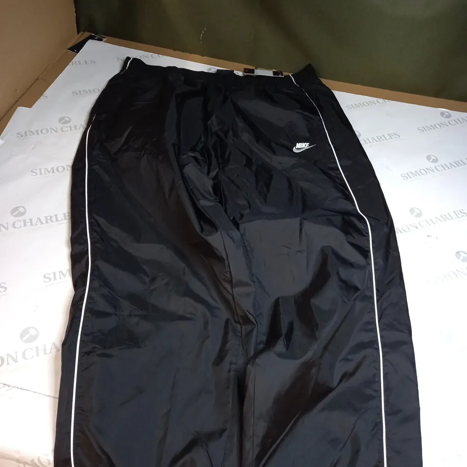 NIKE BLACK TACK JOGGERS SIZE L 