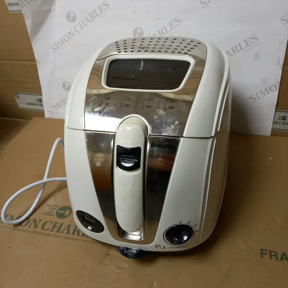 BREVILLE EASY CLEAN DIGITAL FRYER 