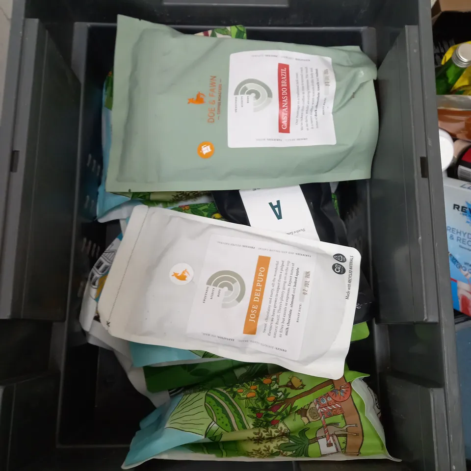 APPROXIMATELY 13 PACKS OF COFFEE BEANS AND GROUND COFFEE TO INCLUDE PACT AND PERKULATTE