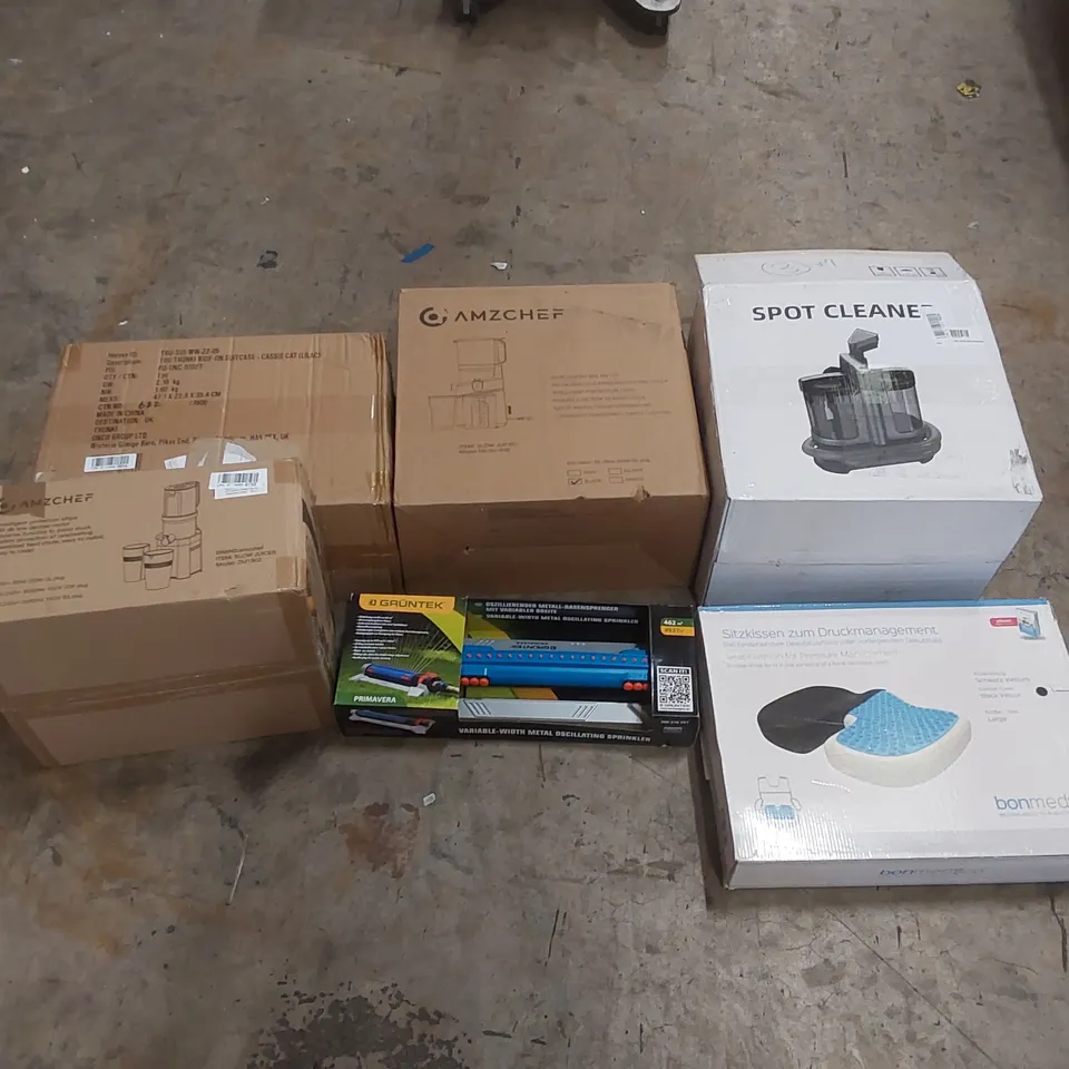 PALLET OF ASSORTED ITEMS INCLUDING: JUICERS, SPOT CLEANER, RIDE-ON SUITCASE, OSCILLATING SPRINKLER, PRESSURE MANAGEMENT CUSHION ECT