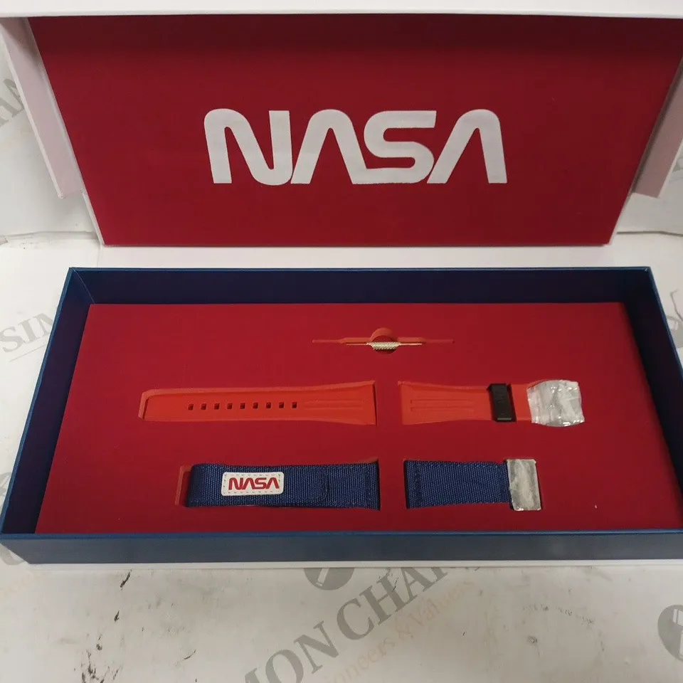 BOXED NUBEO GENTS MAGELLAN LTD ED NASA AUTOMATIC WATCH 039/100 - 5 ATM. 