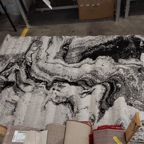 SMOKEY GREY RUG // 5' X 8'