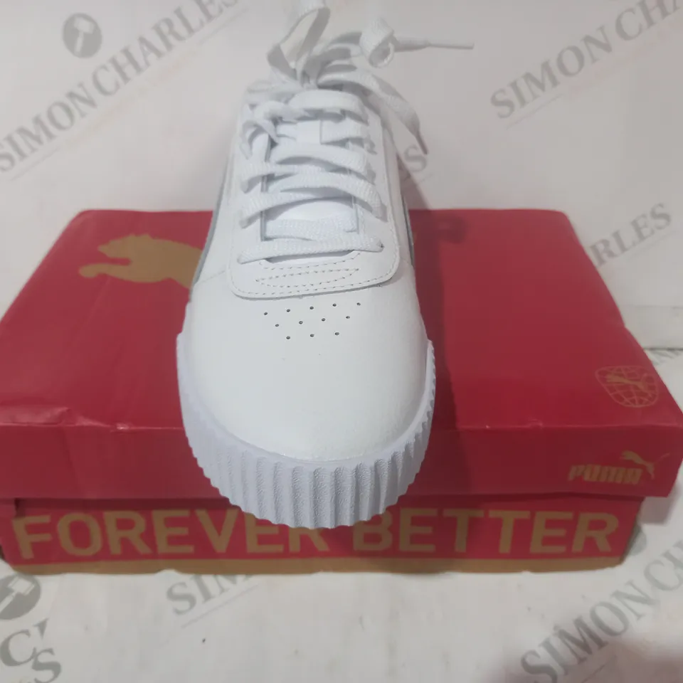 BOXED PAIR OF PUMA CARINA L SHOES IN WHITE UK SIZE 7
