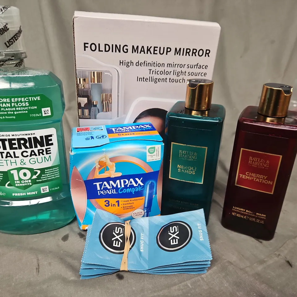 APPROXIMATEY 20 HEALTH AND BEAUTY PRODUCTS TO INCLUD - LISTERINE - TAMPAX - FOLDING MIRROR - BODY WASH - ETC