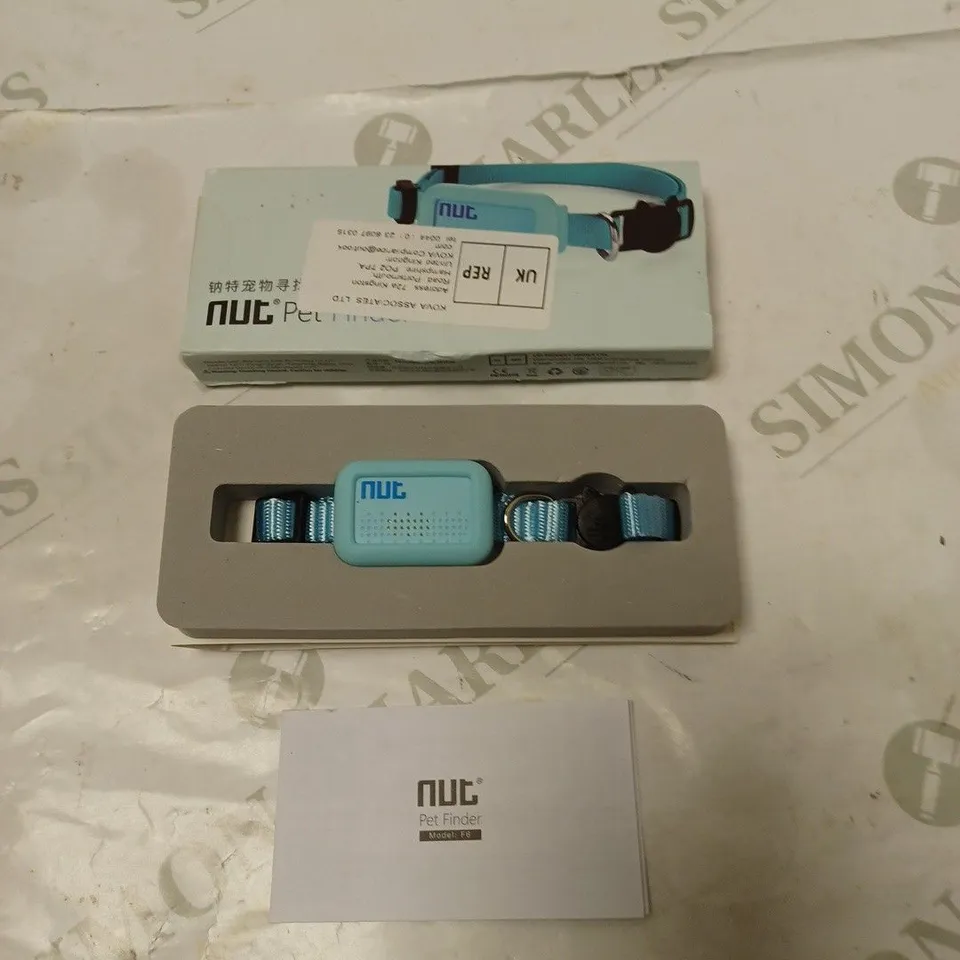 BOXED NUT PET FINDER WITH COLLAR AND MANUAL