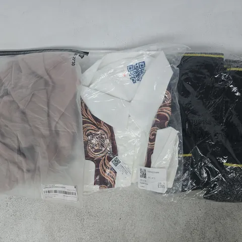 APPROXIMATELY 20 ASSORTED CLOTHING AND FASHION PRODUCTS IN VARIOUS STYLES AND SIZES - COLLECTION ONLY