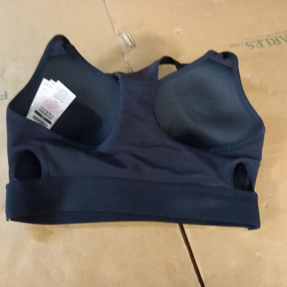 GYMSHARK BLACK SPORTS BRA - BQ