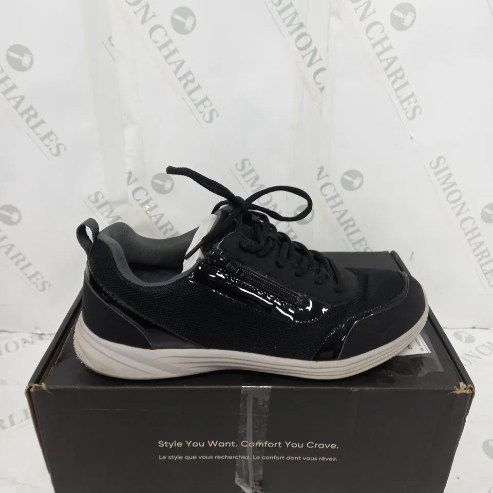 PAIR OF VIONIC AGILE CASSIS ZIP TRAINERS IN BLACK - SIZE 6