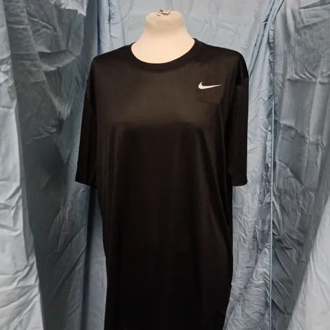NIKE DRI-FIT BLACK T-SHIRT - MEN'S UK XL (US XL)