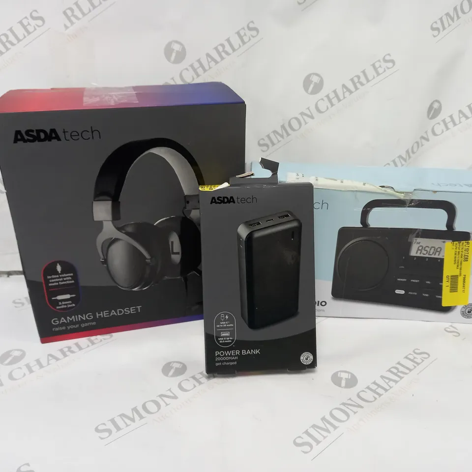 APPROXIMATELY 20 ASSORTED ITEMS TO INCLUDE GAMING HEADSET, PORTABLE RADIO, POWER BANK ETC. 