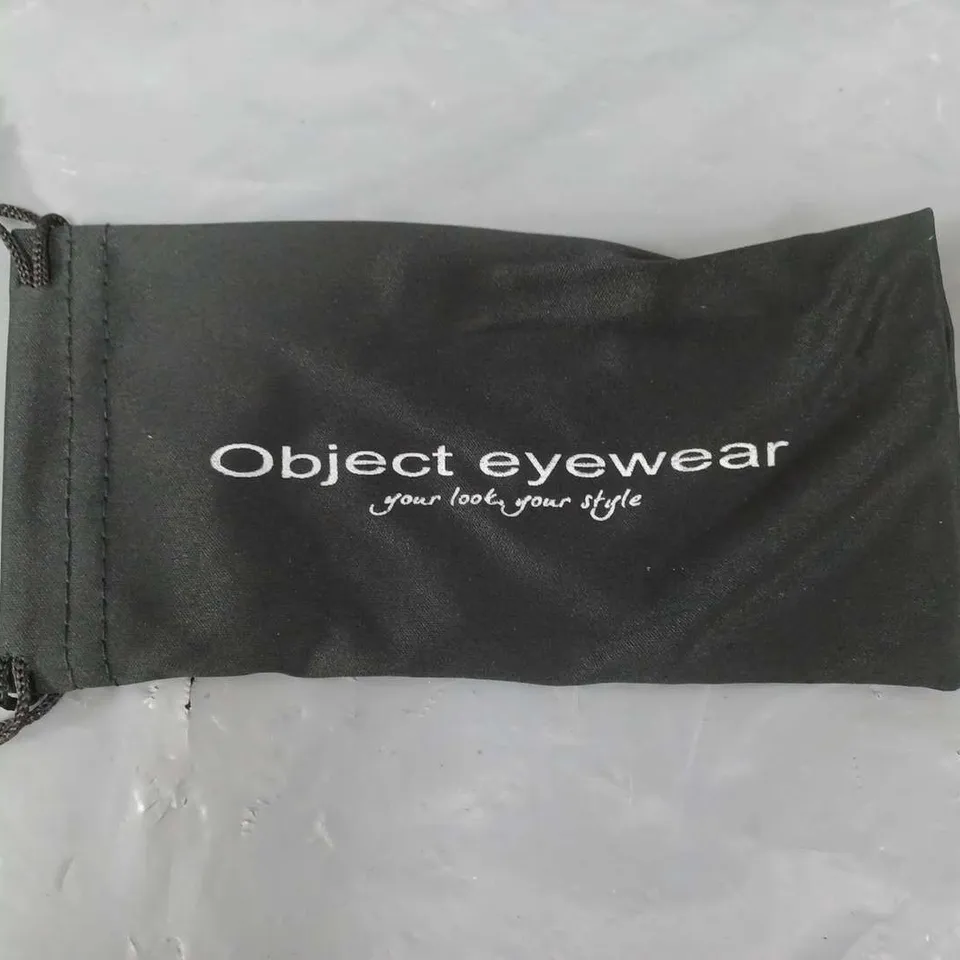 APPROXIMATELY 100 EYEWEAR POUCHES BLACK