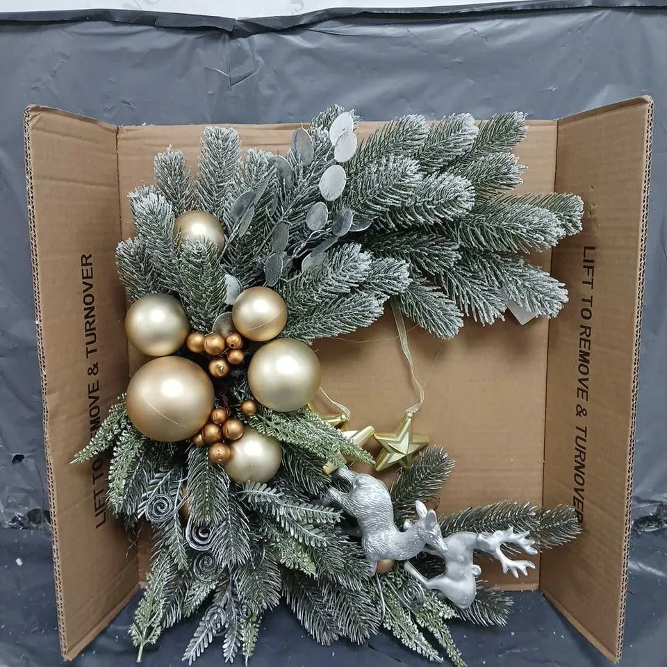 BOXED MOON SHAPED CHRISTMAS WREATH  RRP £29.99