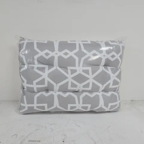 OUTDOOR BENCH CUSHION GREY/WHITE