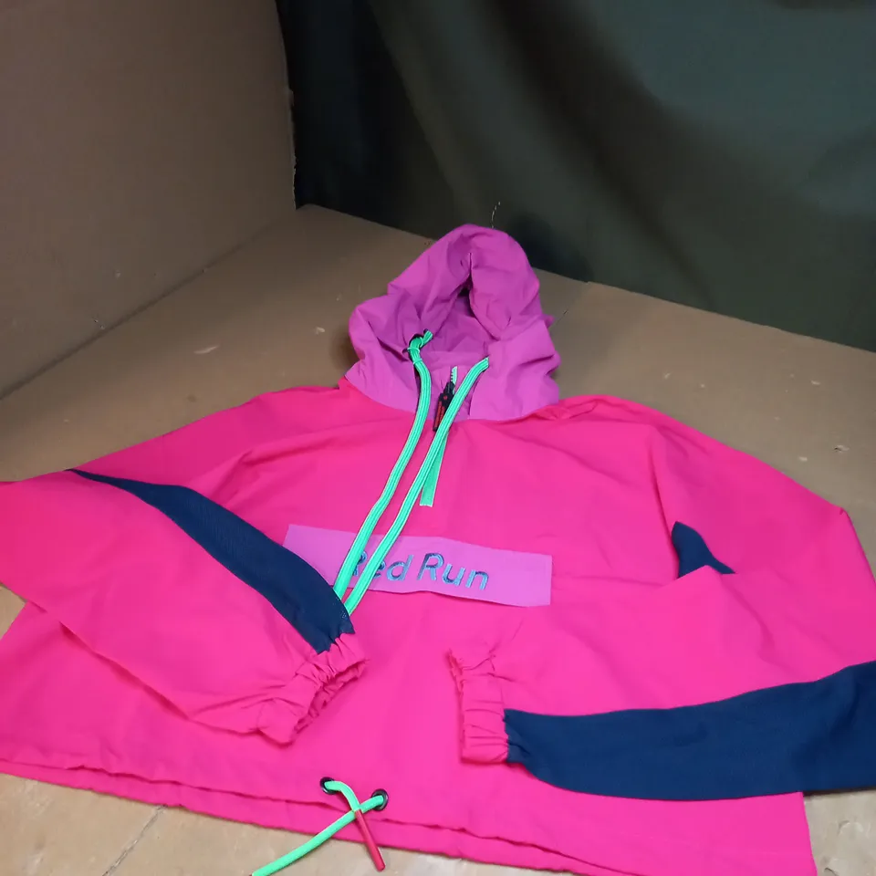 LARGE RED RUN WINDBREAKER 