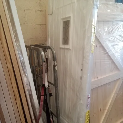GEOM PVCU COTTAGE GLAZED FRONT DOOR LEFT HAND OPENING 2055Γ840Γ70MM