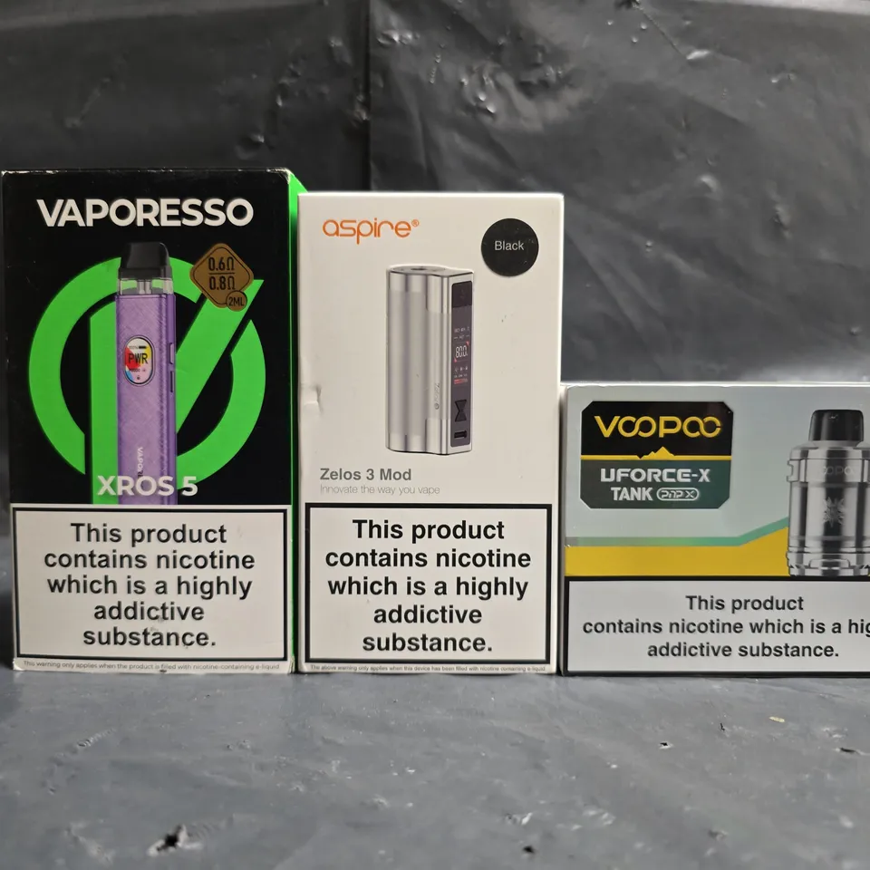 BOX OF APPROXIMATELY 25 ASSORTED E-CIGARETTE AND VAPING PRODUCTS TO INCLUDE VOOPOO, ASPIRE, ETC - COLLECTION ONLY