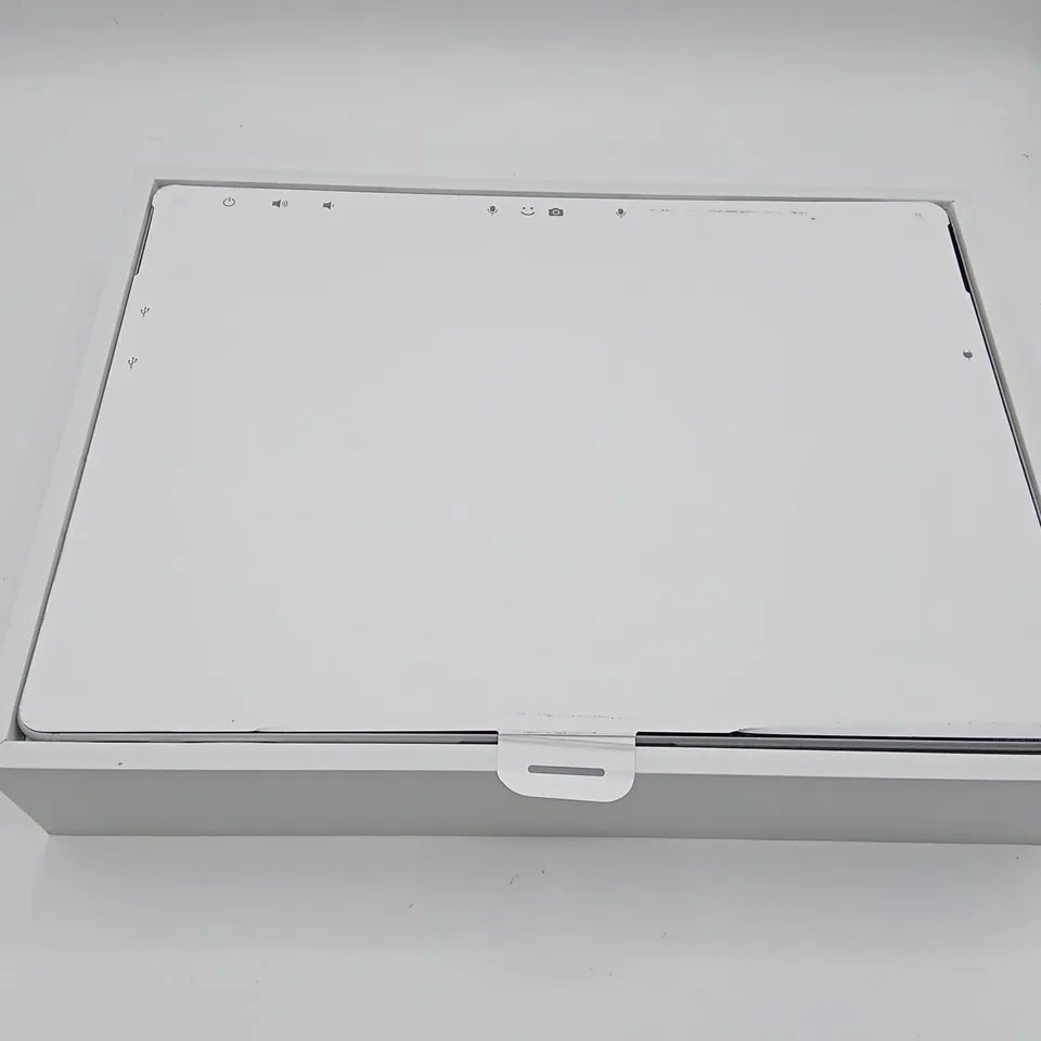 BOXED MICROSOFT SURFACE PRO 9 8GB/128GB IN PLATINUM