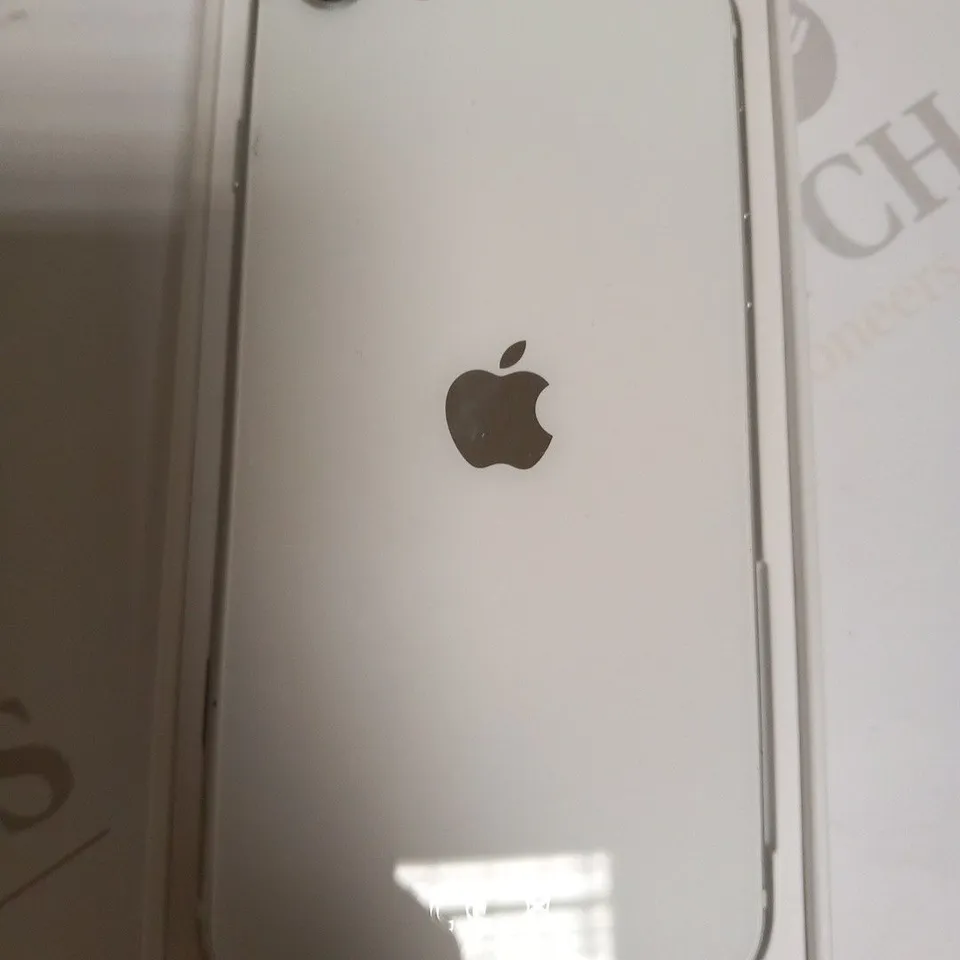 BOXED APPLE IPHONE SE MOBILE PHONE