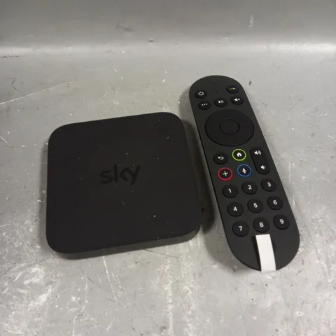 SKY GLASS MULTI ROOM STREAM PUCK