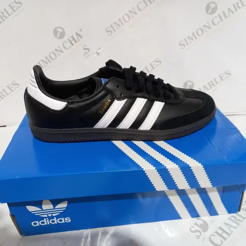 BOXED ADIDAS SAMBA OG BLACK & WHITE TRAINERS - UK SIZE 8