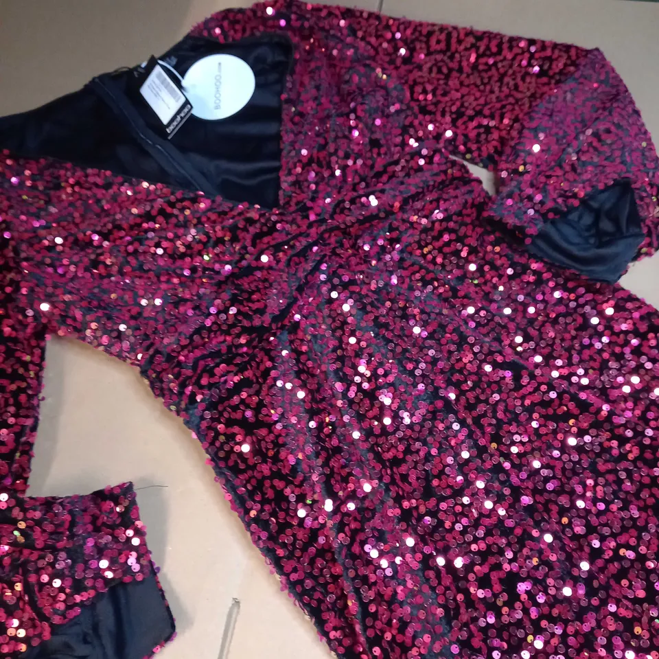 BOOHOO RED SEQUIN BALLOON SLEEVE PLUNGE MIDI DRESS - SIZE 12