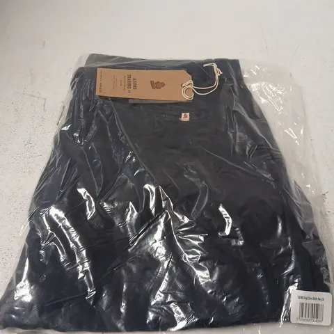 &SONS VIRGIN CHINO SHORTS NAVY β UK 34 WAIST