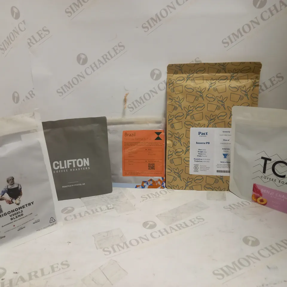 LOT OF 12 PACKS OF ASSORTED COFFEE GROUNDS (3KG TOTAL)